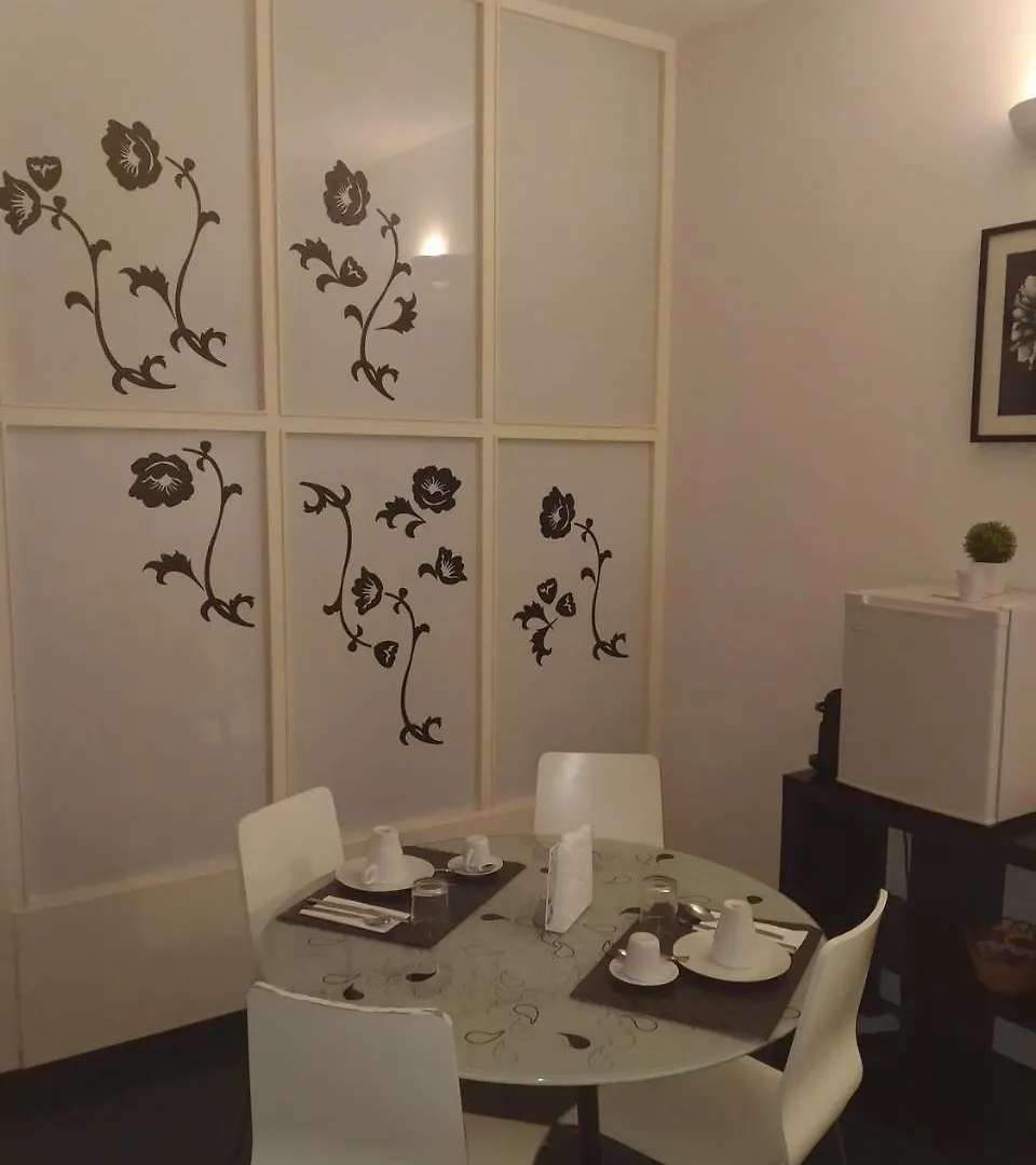 Domus Del Corso Spagna Hotel Rome Guest house
